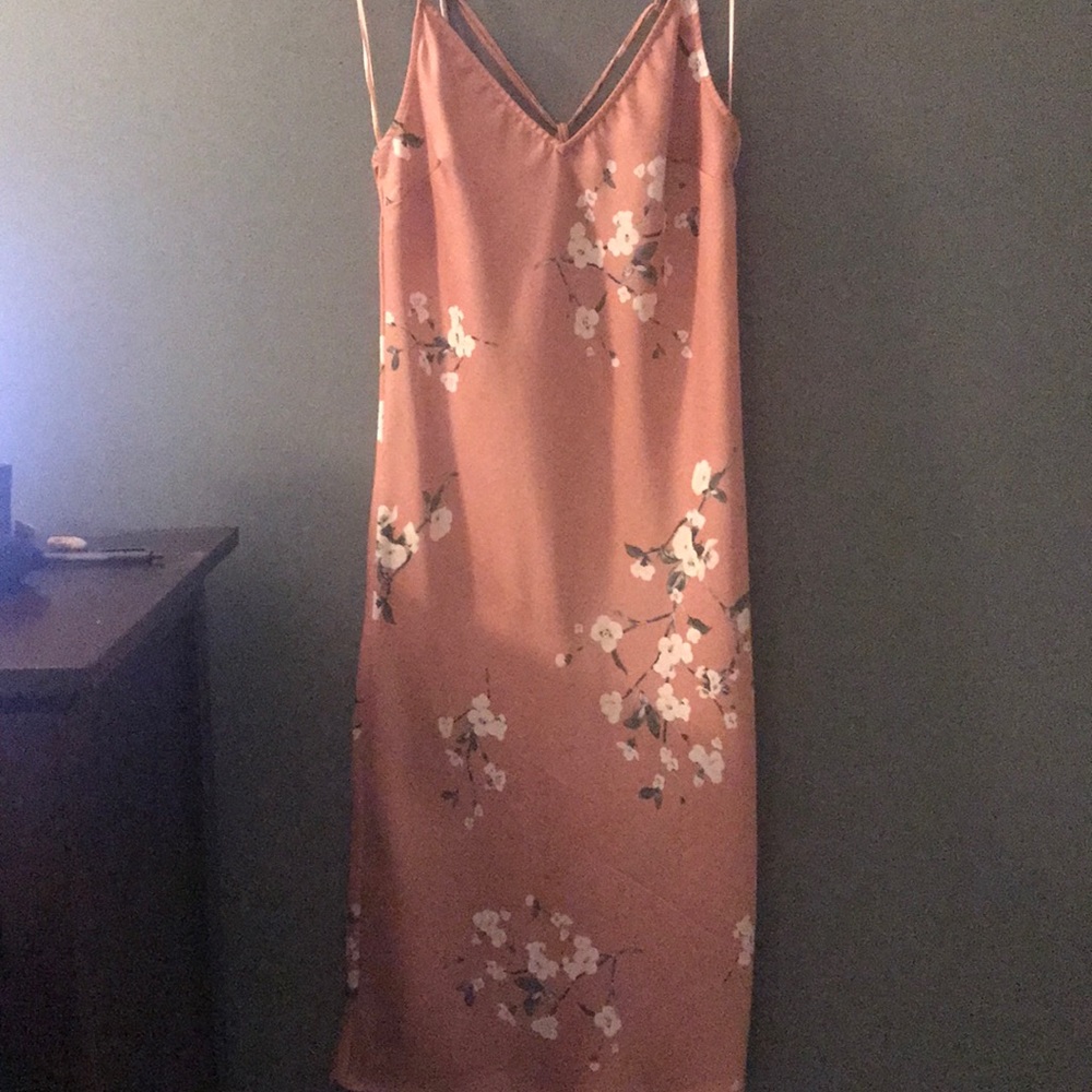 Dynamite pink silk dress